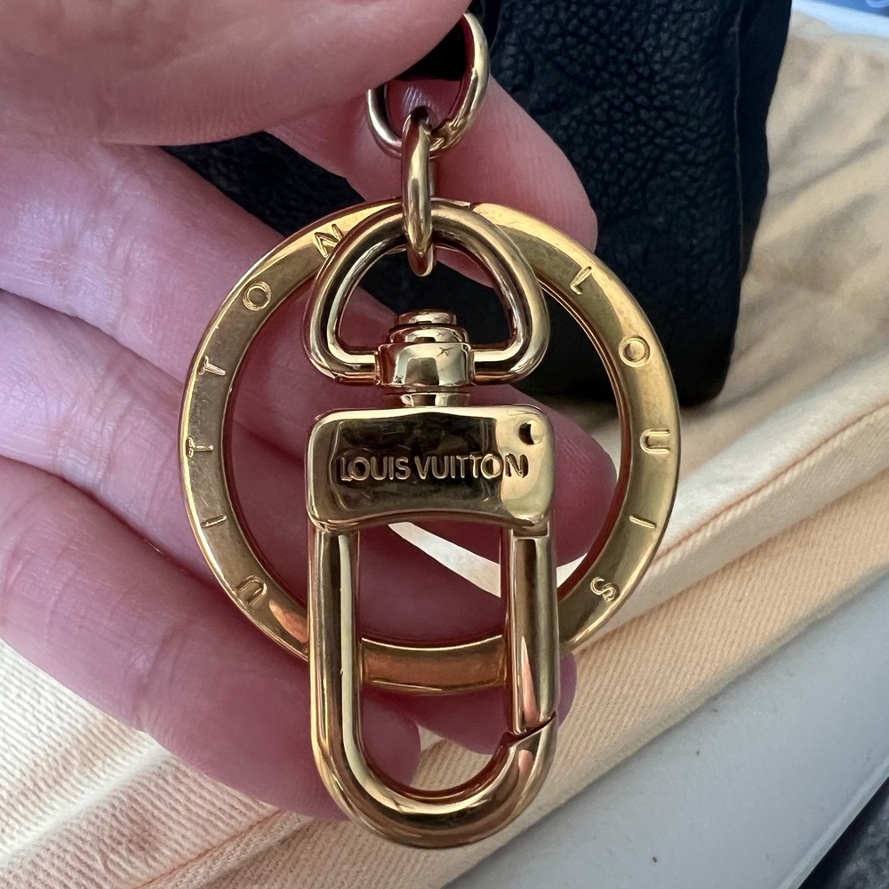 SOLD-Authentic Louis Vuitton Artsy MM Mng Empreinte Infini (Navy) - Picture 14 of 16